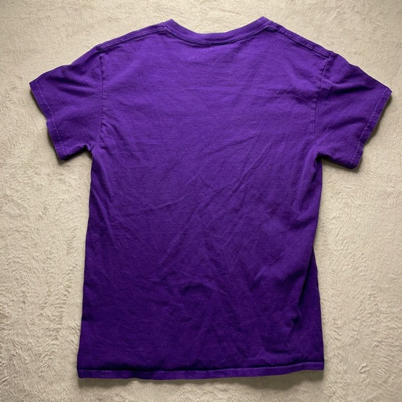 Thrasher Magazine Flame Logo T-Shirt Men's S Purple Skate Graphic Tee Distressed - Picture 9 of 13